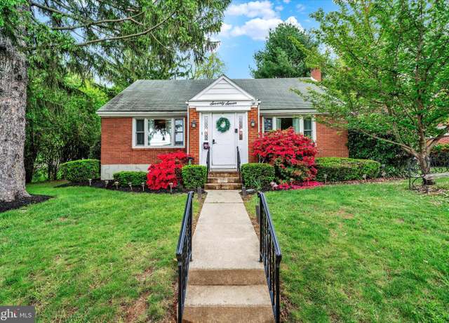 Property at 77 Woodland Rd, Reading, PA 19610, 4 beds, 2.5 baths