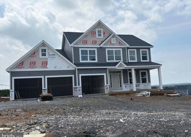 Property at 2540 Austin Ave, Chambersburg, PA 17202, 4 beds, 2.5 baths