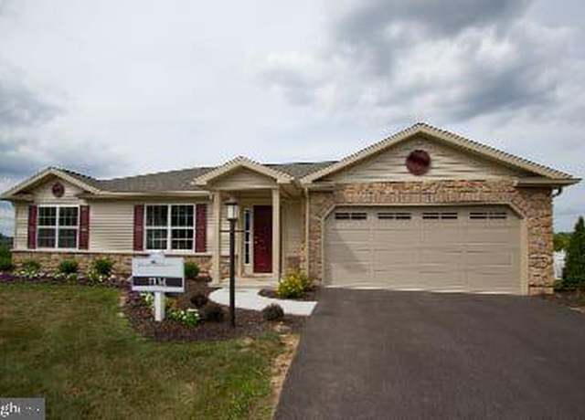 Property at 01 Lavender Ln, Lebanon, PA 17042, 2 beds, 2 baths