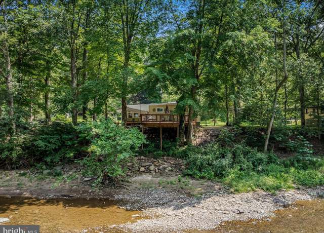 Property at 1294 Golliday Ln, Great Cacapon, WV 25422, 1 bed, 2 baths