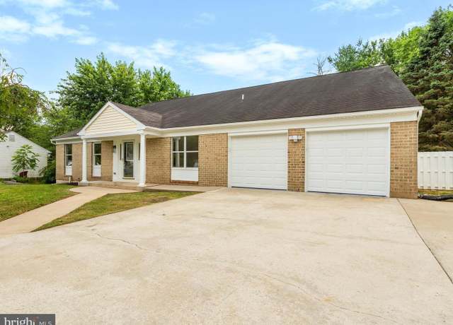 Property at 10408 Carlyn Ridge Rd, Damascus, MD 20872, 6 beds, 6 baths