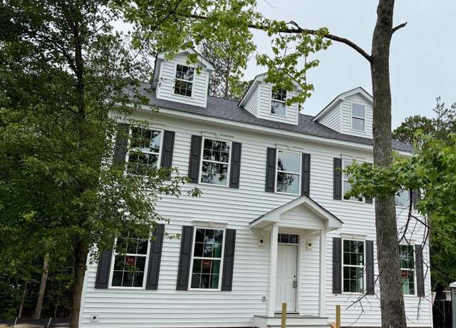 Property at 1306 Mchenry Ct, Ocean Pines, MD 21811, 4 beds, 3.5 baths