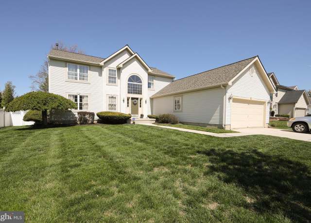 Property at 30 Moray Ln, Sewell, NJ 08080, 5 beds, 3.5 baths