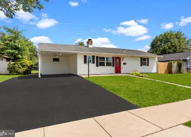 Property at 30 Poplar Ln, Levittown, PA 19054, 4 beds, 1.5 baths
