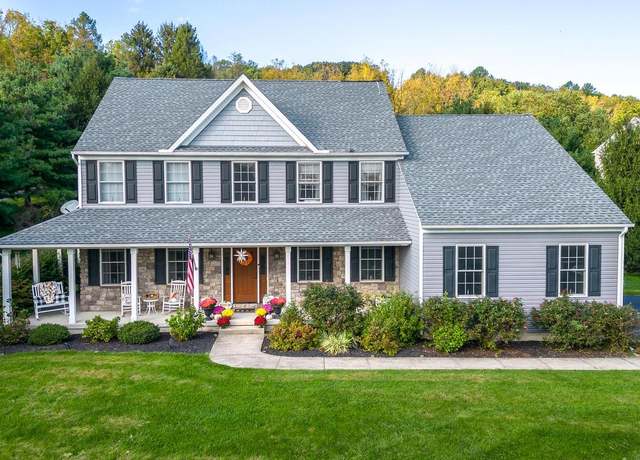 Property at 3638 Woodbyne Rd, Hellertown, PA 18055, 4 beds, 2.5 baths