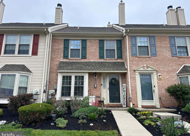 Property at 1054 Maple Glen Cir, Pottstown, PA 19464, 2 beds, 1.5 baths