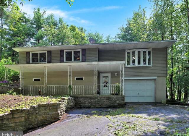 Property at 401 Spring St, Minersville, PA 17954, 3 beds, 1.5 baths
