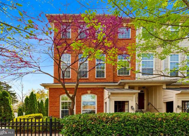 Property at 6038-B Machen Rd #192, Centreville, VA 20121, 3 beds, 2.5 baths