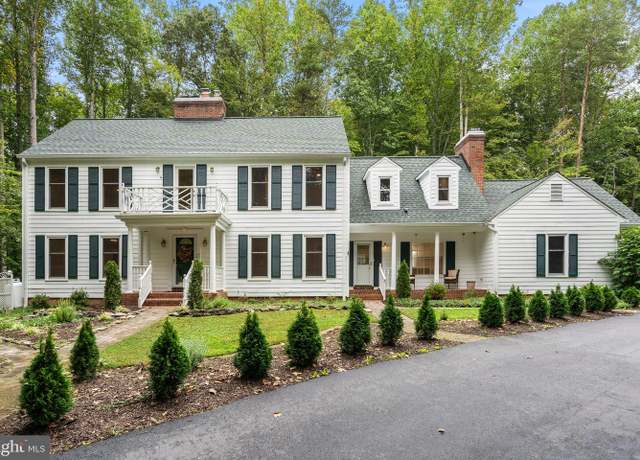 Property at 11714 Winterway Ln, Fairfax Station, VA 22039, 5 beds, 5 baths