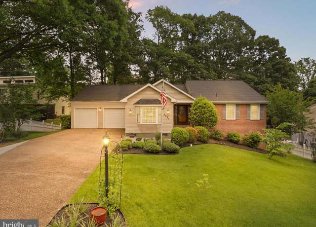Property at 5281 Navaho Dr, Alexandria, VA 22312, 4 beds, 3 baths