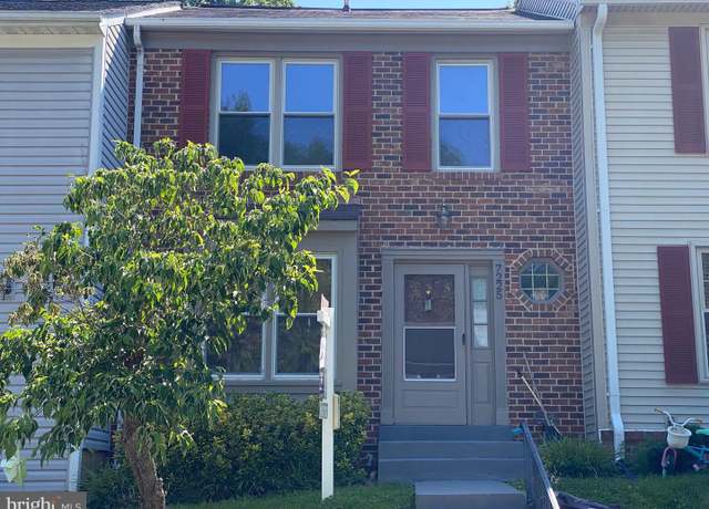Property at 7225 Kousa Ln, Springfield, VA 22152, 3 beds, 2.5 baths