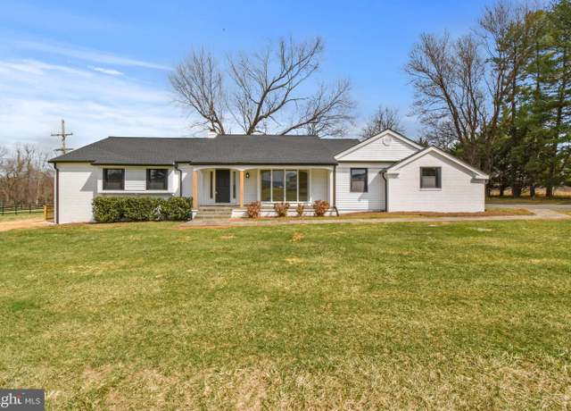 Property at 38965 John Wolford Rd, Waterford, VA 20197, 5 beds, 3.5 baths