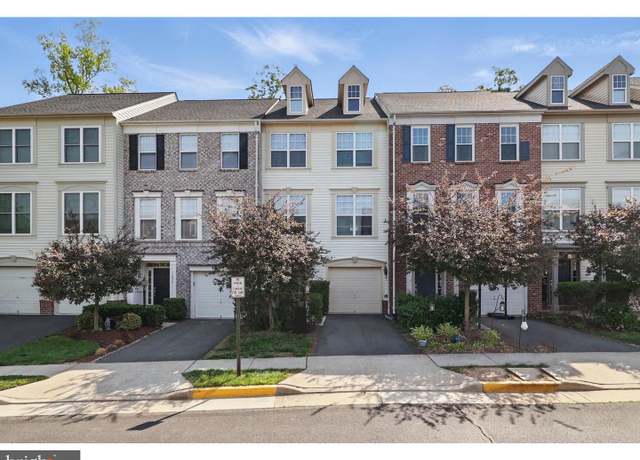 Property at 11870 Benton Lake Rd, Bristow, VA 20136, 3 beds, 3 baths