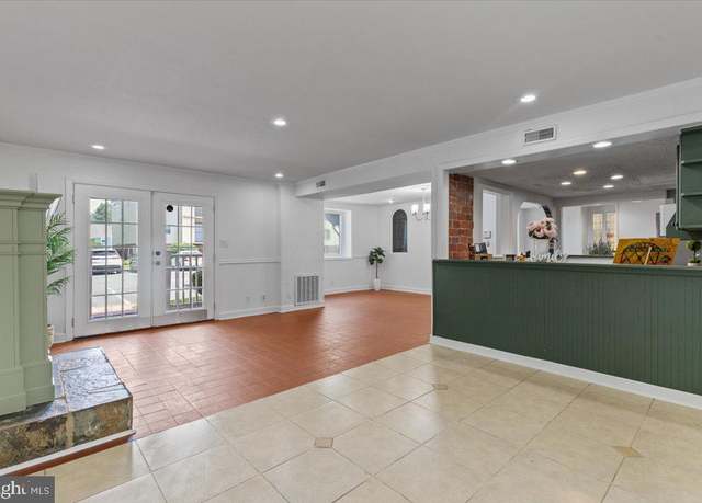 Property at 202 Buckingham Ln #102, Stafford, VA 22556, 3 beds, 2 baths