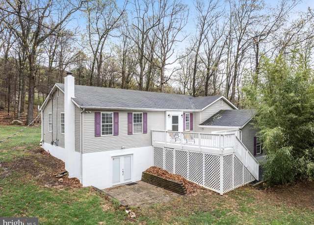 Property at 282 Rolling Ln, Harpers Ferry, WV 25425, 4 beds, 3 baths