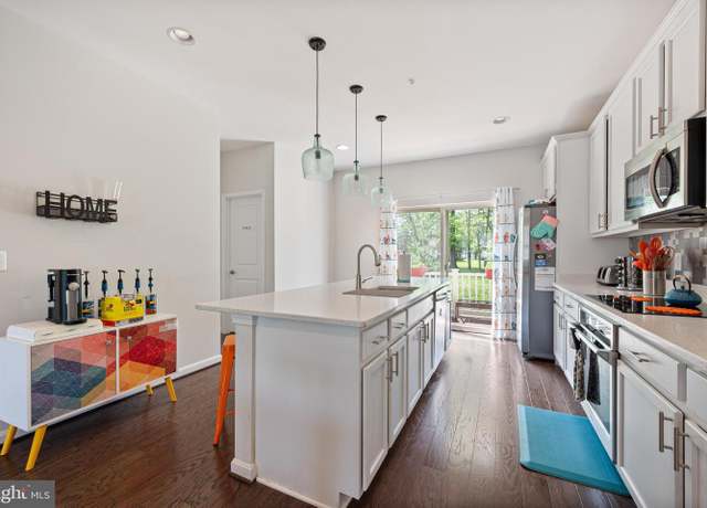 Property at 5805 N Holly Springs Dr Unit 3-3, Capitol Heights, MD 20743, 3 beds, 3 baths