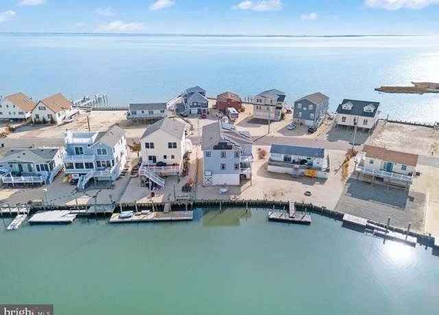 Property at 267 Heron Rd, Tuckerton, NJ 08087, 4 beds, 3.5 baths