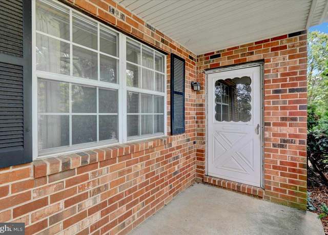 Property at 4105 Kinder Dr, Reading, PA 19605, 3 beds, 2.5 baths