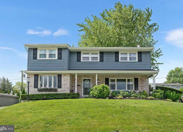 Property at 428 Hampshire Dr, Broomall, PA 19008, 5 beds, 3.5 baths