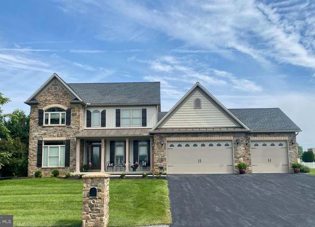Property at 202 Summer Breeze Ln, Chambersburg, PA 17202, 4 beds, 3 baths