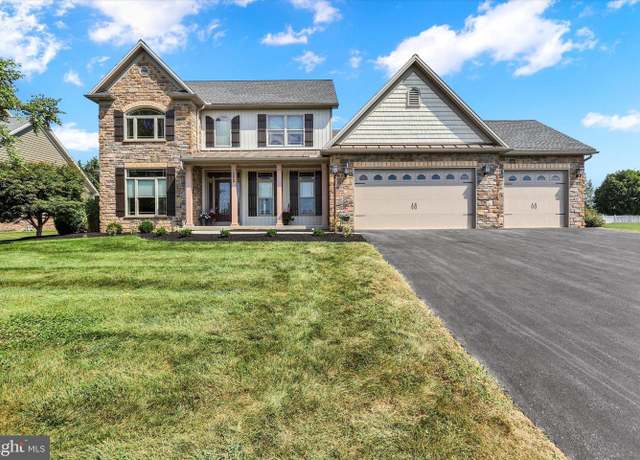 Property at 202 Summer Breeze Ln, Chambersburg, PA 17202, 4 beds, 3 baths
