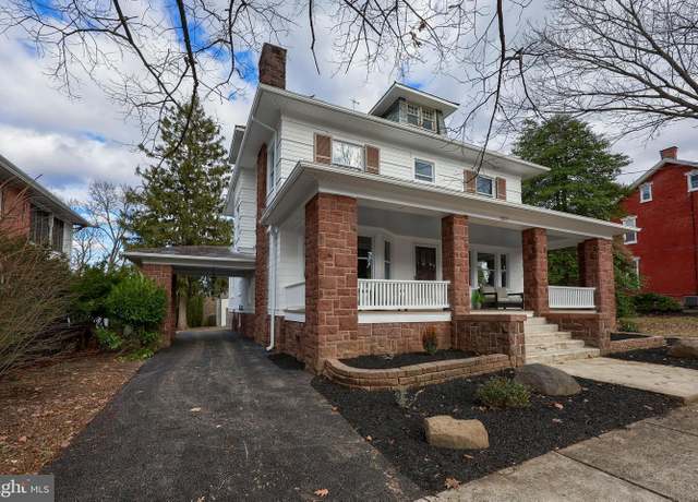 Property at 323 W Main St, Ephrata, PA 17522, 3 beds, 2.5 baths