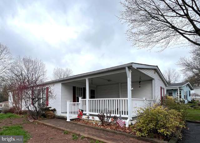 Property at 153 Deerfield Dr, Souderton, PA 18964, 2 beds, 2 baths