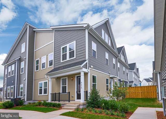 Property at 41919 Poplar Meadow Dr, Aldie, VA 20105, 3 beds, 3.5 baths