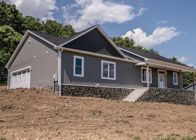 Property at 607 Slonaker Ln, Martinsburg, WV 25405, 3 beds, 2.5 baths