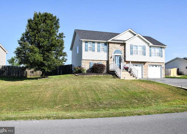 Property at 169 Marlowe Dr, Inwood, WV 25428, 3 beds, 2 baths