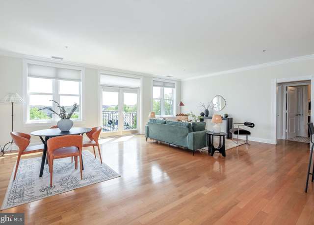 Property at 401 13th St NE Ph 4, Washington, DC 20002, 2 beds, 1 bath