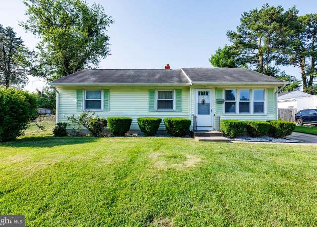 Property at 816 Lincoln St, Dover, DE 19904, 4 beds, 2 baths