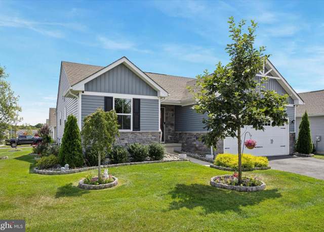 Property at 7 Senators Way, Berlin, NJ 08009, 3 beds, 2 baths