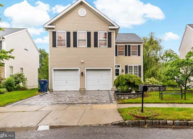 Property at 18 Fountayne Ln, Lawrenceville, NJ 08648, 4 beds, 2.5 baths