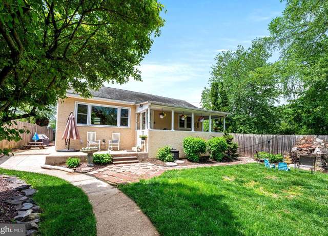 Property at 744 Starr St, Phoenixville, PA 19460, 2 beds, 1 bath