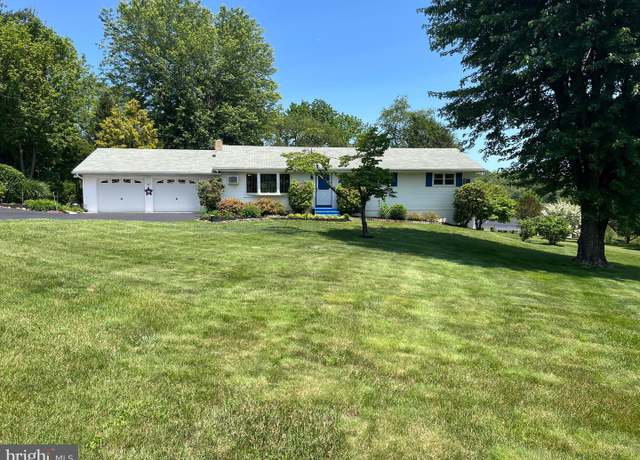 Property at 1526 Walton Dr, Downingtown, PA 19335, 4 beds, 1.5 baths