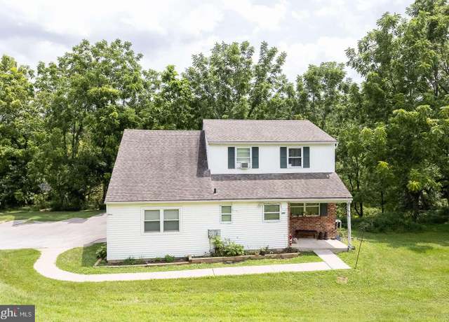 Property at 278/280 Colwyn Ter, West Chester, PA 19380, 5 beds, 2.5 baths