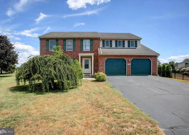Property at 533 Hilltop Cir, Greencastle, PA 17225, 4 beds, 2.5 baths
