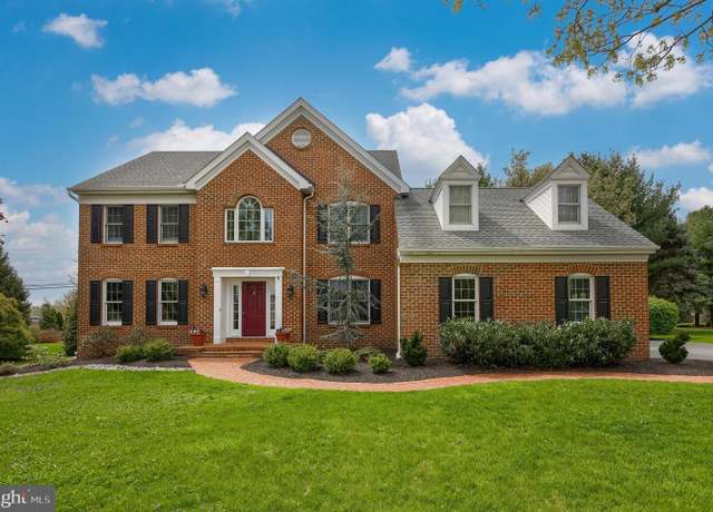 Property at 2958 Hearthside Ln, Lancaster, PA 17601, 4 beds, 2.5 baths