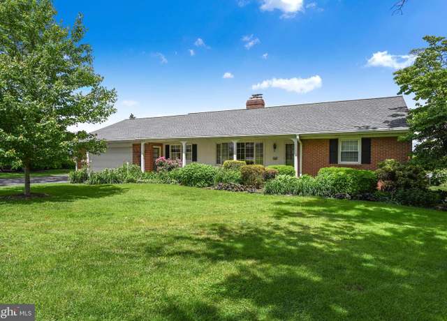 Property at 309 Wynwood Dr, Willow Street, PA 17584, 3 beds, 2.5 baths