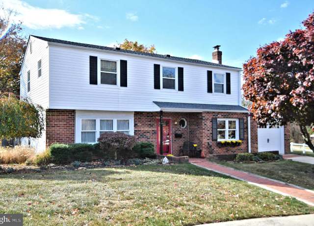 Property at 8648 Belfry Dr, Philadelphia, PA 19128, 4 beds, 2.5 baths