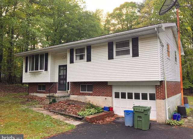 Property at 2420 Running Bear Cv, Auburn, PA 17922, 4 beds, 1.5 baths