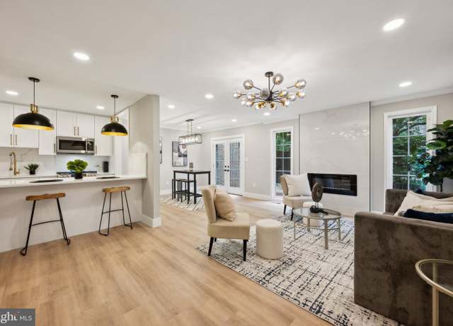 Property at 4607 4th Rd N, Arlington, VA 22203, 4 beds, 3.5 baths