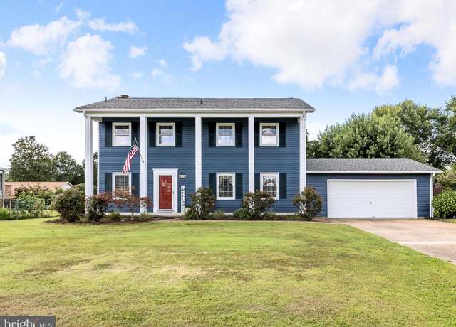 Property at 309 Fredericktowne Dr, Stephens City, VA 22655, 4 beds, 3 baths