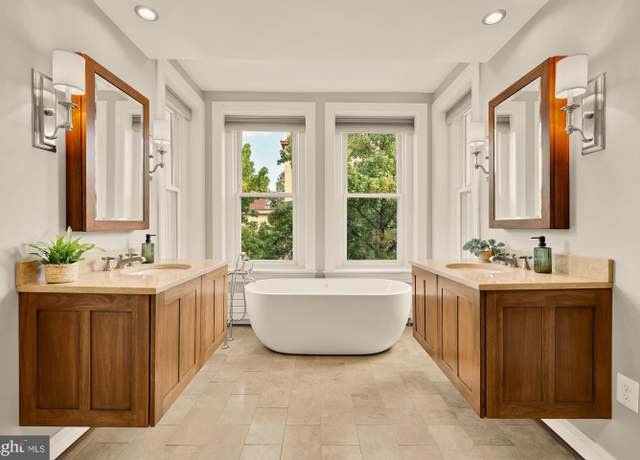 Property at 100 W St NW, Washington, DC 20001, 6 beds, 4.5 baths