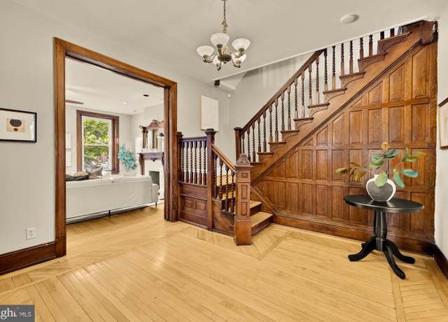 Property at 100 W St NW, Washington, DC 20001, 6 beds, 4.5 baths