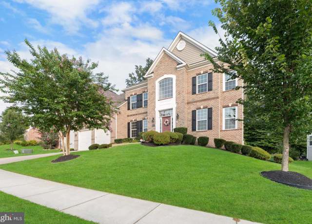 Property at 3902 Presidential Golf Dr, Upper Marlboro, MD 20774, 4 beds, 3.5 baths