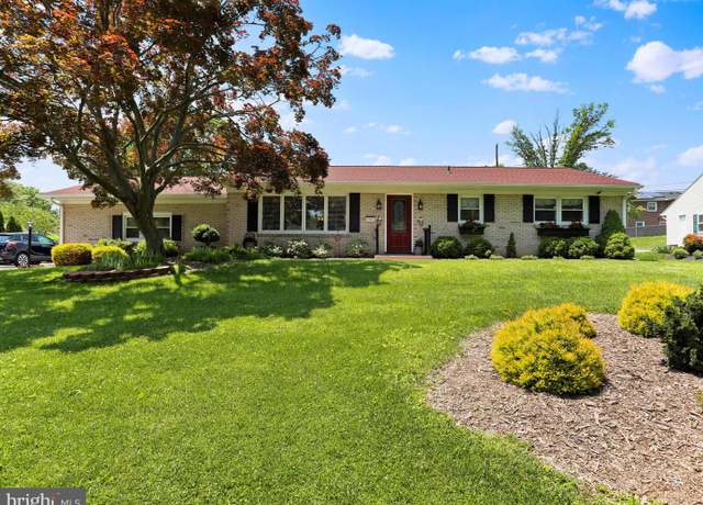 Property at 10904 Knotty Pine Dr, Hagerstown, MD 21740, 3 beds, 2 baths