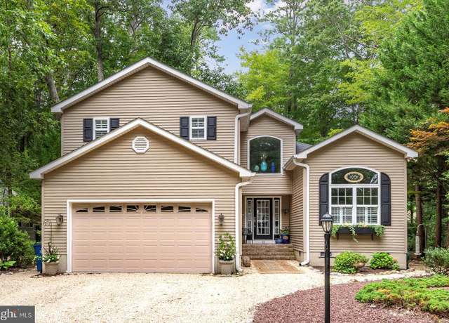 Property at 52 Sandyhook Rd, Ocean Pines, MD 21811, 4 beds, 3.5 baths