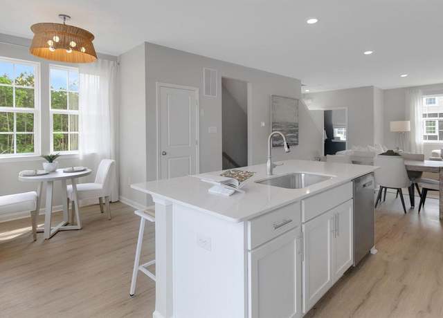 Property at 27 Baybreeze Dr, Waretown, NJ 08758, 3 beds, 2.5 baths